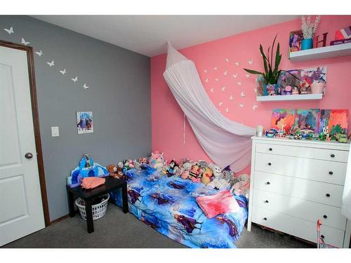 60 Isaacson Crescent, Red Deer, AB - Indoor Photo Showing Bedroom