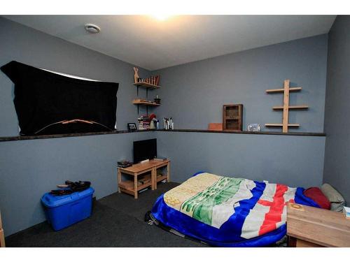60 Isaacson Crescent, Red Deer, AB - Indoor Photo Showing Bedroom