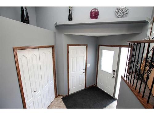 60 Isaacson Crescent, Red Deer, AB - Indoor Photo Showing Other Room