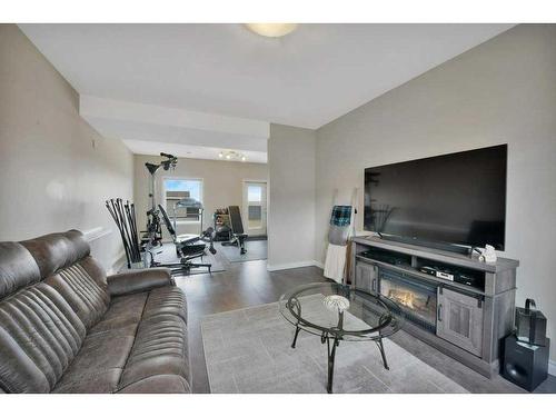 4642 58 Avenue, Rimbey, AB - Indoor Photo Showing Living Room