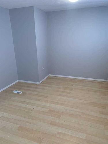 324 Gleichen Street, Gleichen, AB - Indoor Photo Showing Other Room