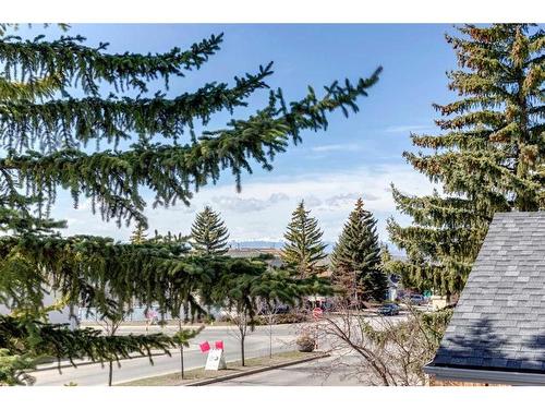 710 Hawkwood Boulevard Nw, Calgary, AB - Outdoor With View