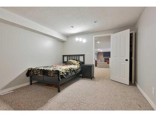 9 Cronquist Close, Red Deer, AB - Indoor Photo Showing Bedroom