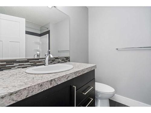 6 Lowden Close, Red Deer, AB - Indoor Photo Showing Bathroom