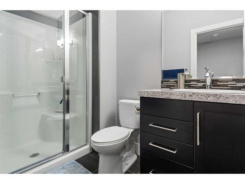 6 Lowden Close, Red Deer, AB - Indoor Photo Showing Bathroom