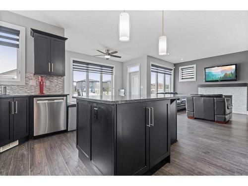 6 Lowden Close, Red Deer, AB - Indoor Photo Showing Kitchen With Upgraded Kitchen