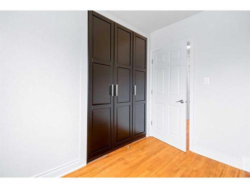 5118 43 Avenue, Red Deer, AB - Indoor Photo Showing Other Room