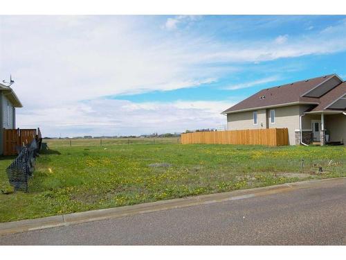 4006, 4008 68 Street, Stettler, AB 