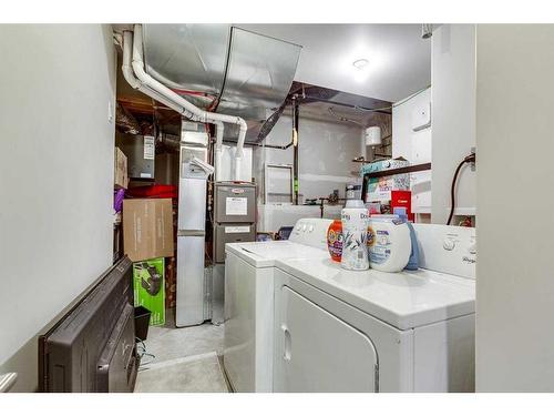 72 Lundberg Crescent, Red Deer, AB - Indoor Photo Showing Laundry Room