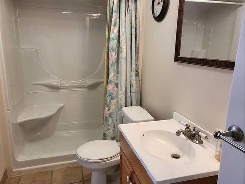 5312 55Th Ave, Bashaw, AB - Indoor Photo Showing Bathroom