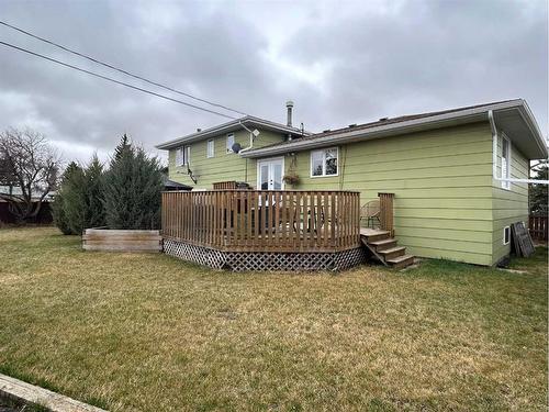 574 Crescent West, Forestburg, AB - Outdoor With Deck Patio Veranda With Exterior