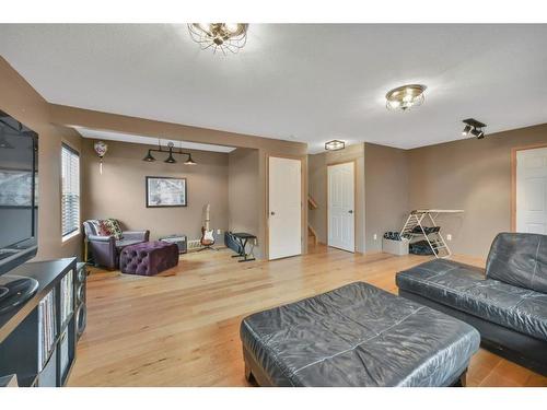 5810 44 Avenue, Rocky Mountain House, AB - Indoor
