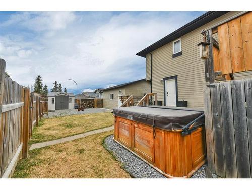 5810 44 Avenue, Rocky Mountain House, AB - Outdoor With Exterior