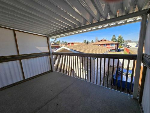 4823 45 Avenue, Innisfail, AB - Outdoor With Balcony With Exterior