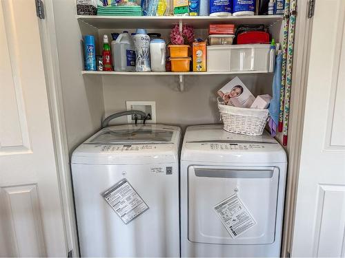 #2 Carlisle Road, Rural Stettler No. 6, County Of, AB - Indoor Photo Showing Laundry Room