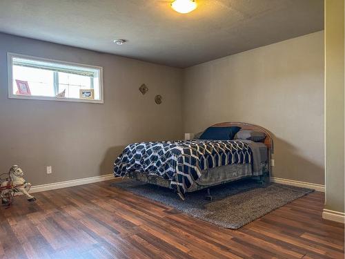 #2 Carlisle Road, Rural Stettler No. 6, County Of, AB - Indoor Photo Showing Bedroom