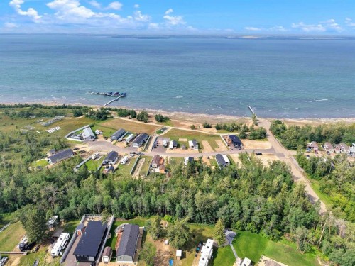 151-41310 Range Road 282, Rural Lacombe County, AB 