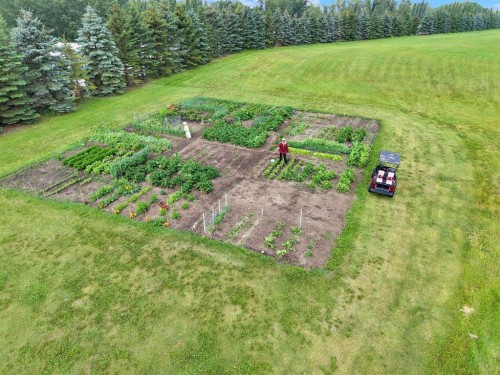 151-41310 Range Road 282, Rural Lacombe County, AB 