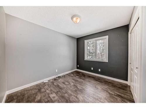 423062 Range Road 243, Rural Ponoka County, AB - Indoor Photo Showing Other Room