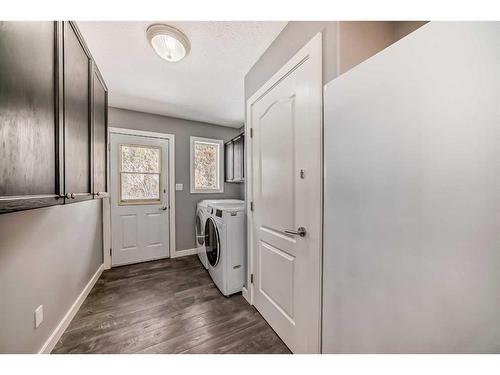 423062 Range Road 243, Rural Ponoka County, AB - Indoor Photo Showing Laundry Room