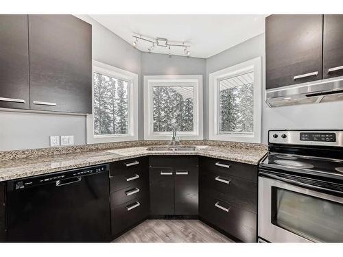 423062 Range Road 243, Rural Ponoka County, AB - Indoor Photo Showing Kitchen