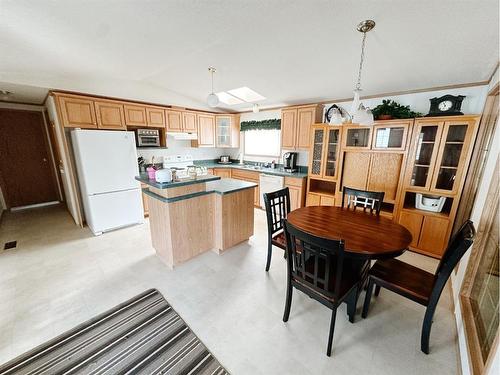 4512 59 Street, Rocky Mountain House, AB - Indoor Photo Showing Kitchen