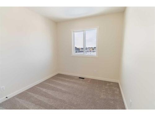472 Timberlands Drive, Red Deer, AB - Indoor Photo Showing Other Room
