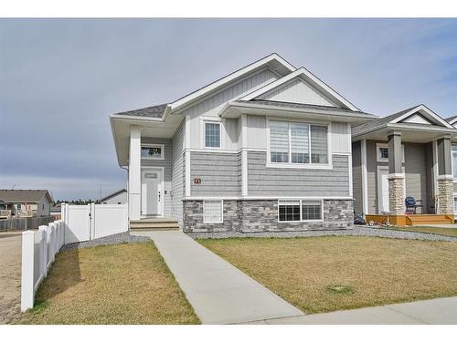 98 Truant Crescent, Red Deer, AB - Outdoor With Facade