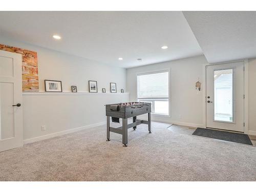 98 Truant Crescent, Red Deer, AB - Indoor Photo Showing Other Room
