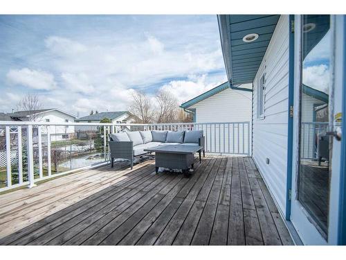 40 Willow Springs Crescent, Sylvan Lake, AB - Outdoor With Deck Patio Veranda With Exterior