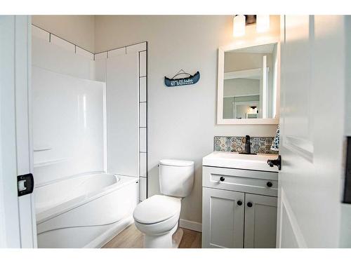 226-36078 Range Road 245 A, Rural Red Deer County, AB - Indoor Photo Showing Bathroom