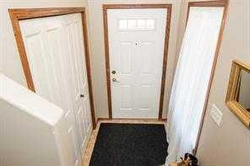 6022 Orr Drive, Red Deer, AB - Indoor Photo Showing Other Room