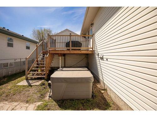 4501 46A Street Crescent, Innisfail, AB - Outdoor With Deck Patio Veranda With Exterior