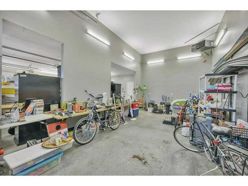 27 Parkland Crescent, Parkland Beach, AB - Indoor Photo Showing Garage