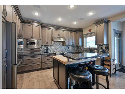 13 Lazaro Close, Red Deer, AB - Indoor Photo Showing Kitchen With Upgraded Kitchen