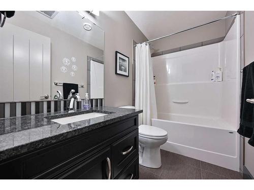13 Lazaro Close, Red Deer, AB - Indoor Photo Showing Bathroom