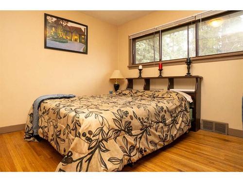 4626 37 Street, Red Deer, AB - Indoor Photo Showing Bedroom