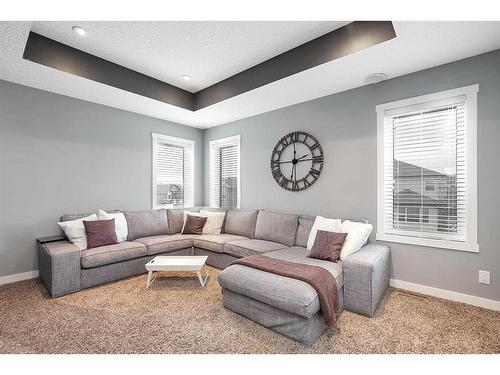 359 Webster Drive, Red Deer, AB - Indoor Photo Showing Living Room