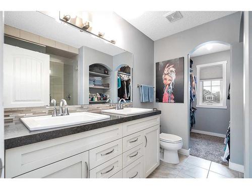 359 Webster Drive, Red Deer, AB - Indoor Photo Showing Bathroom