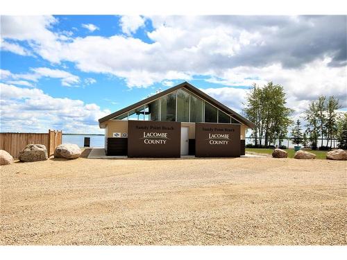 102-41019 Range Road 11, Rural Lacombe County, AB 