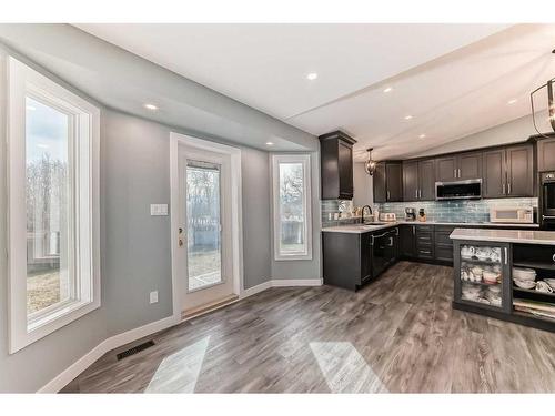 5604 189A Street, Edmonton, AB - Indoor Photo Showing Kitchen With Upgraded Kitchen