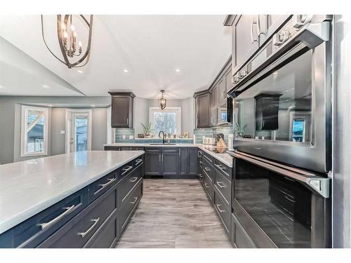 5604 189A Street, Edmonton, AB - Indoor Photo Showing Kitchen With Upgraded Kitchen