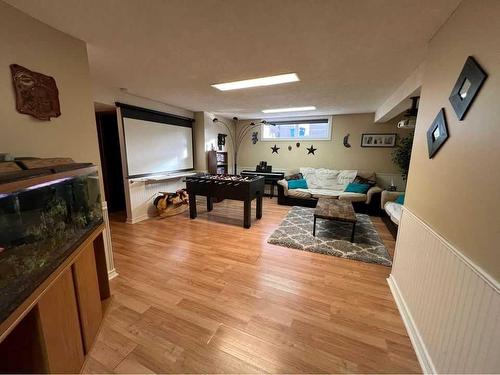 252 7 Street West, Cardston, AB - Indoor Photo Showing Other Room