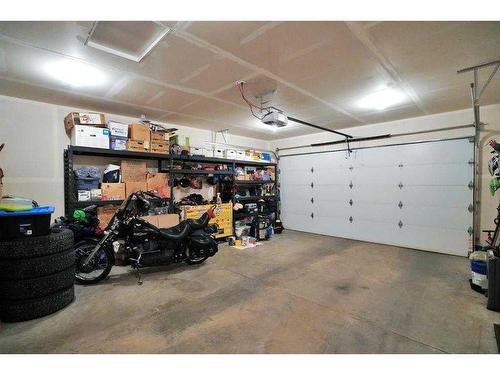 155 Morris Court, Blackfalds, AB - Indoor Photo Showing Garage