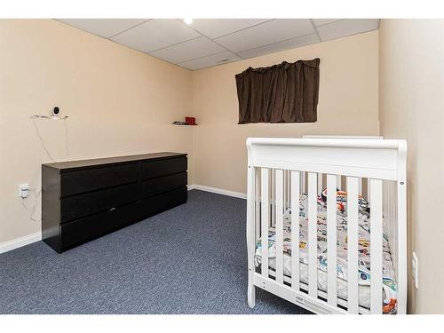66 Mckinlay Crescent, Lacombe, AB - Indoor Photo Showing Bedroom