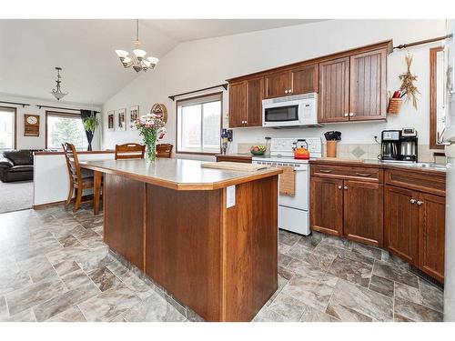 66 Mckinlay Crescent, Lacombe, AB - Indoor Photo Showing Kitchen