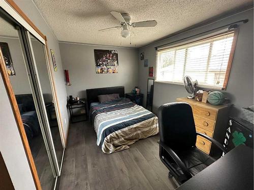 93 Nichols Crescent, Red Deer, AB - Indoor Photo Showing Other Room