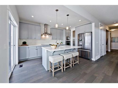 43 Versant View Sw, Calgary, AB - Indoor Photo Showing Kitchen With Upgraded Kitchen