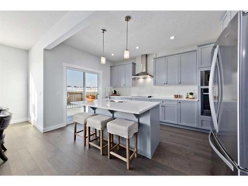 43 Versant View Sw, Calgary, AB - Indoor Photo Showing Kitchen With Upgraded Kitchen