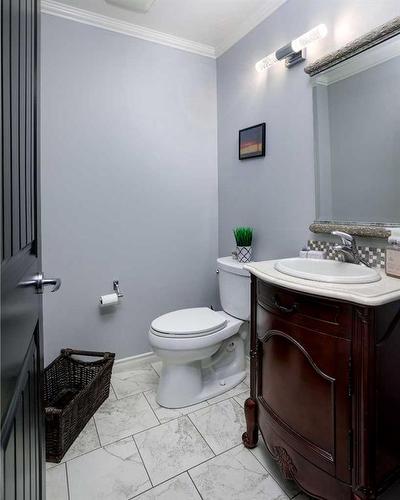 47216 Range Road 200, Rural Camrose County, AB - Indoor Photo Showing Bathroom